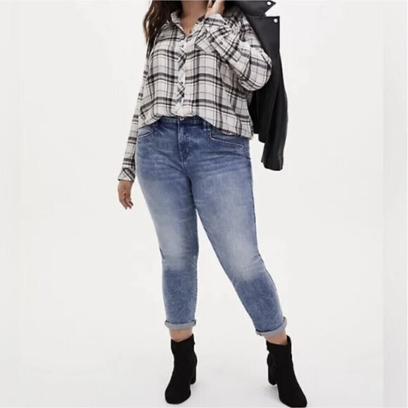 Torrid Relaxed Fit Brushed Rayon Button-Up Plaid Striped Long Sleeve Shirt Sz 00 - Picture 4 of 15